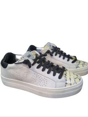 P448 Light Grey Suede Croc Embossed Platform Sneaker Size 37 US 7